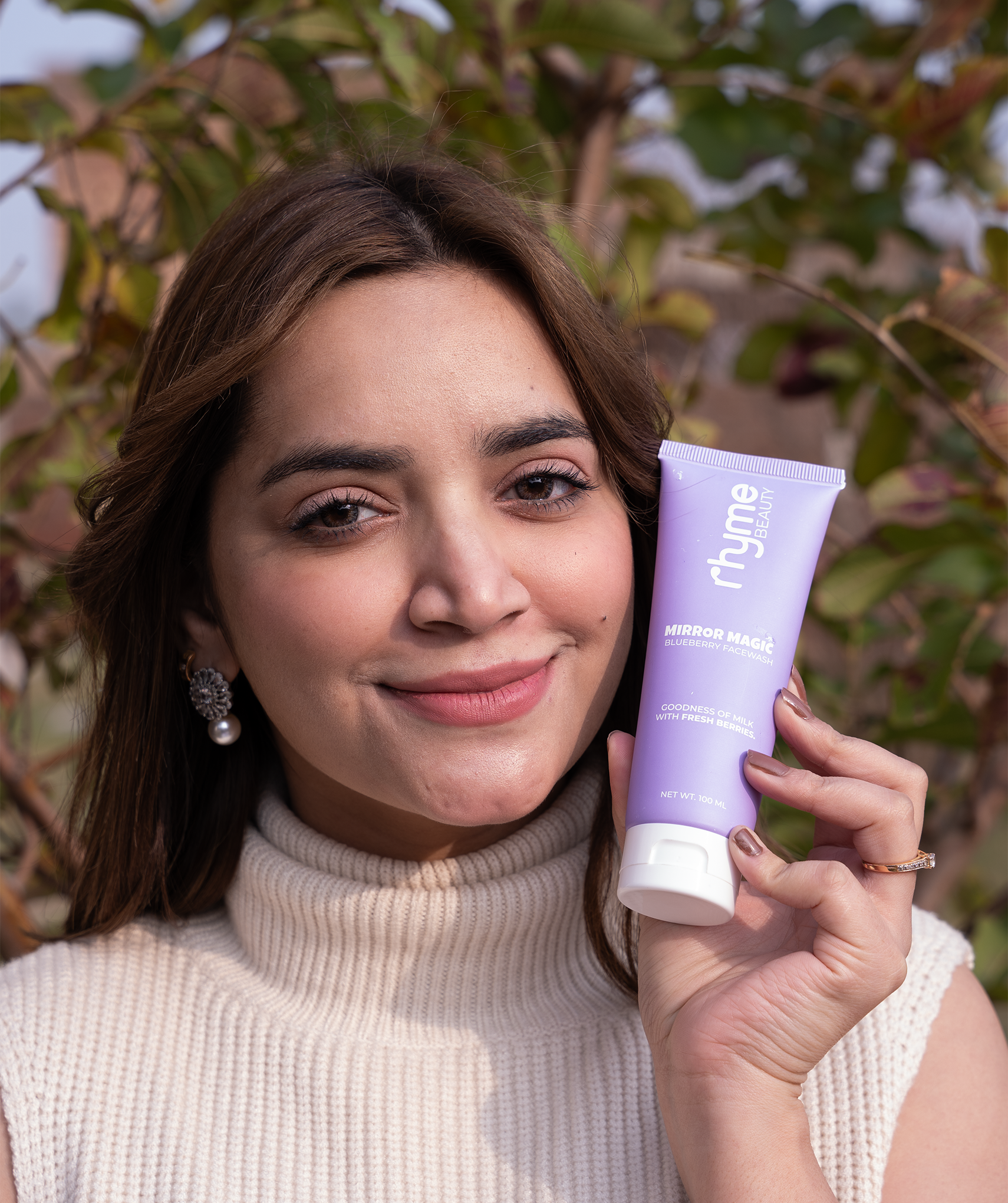 Mirror Magic Blueberry Facewash