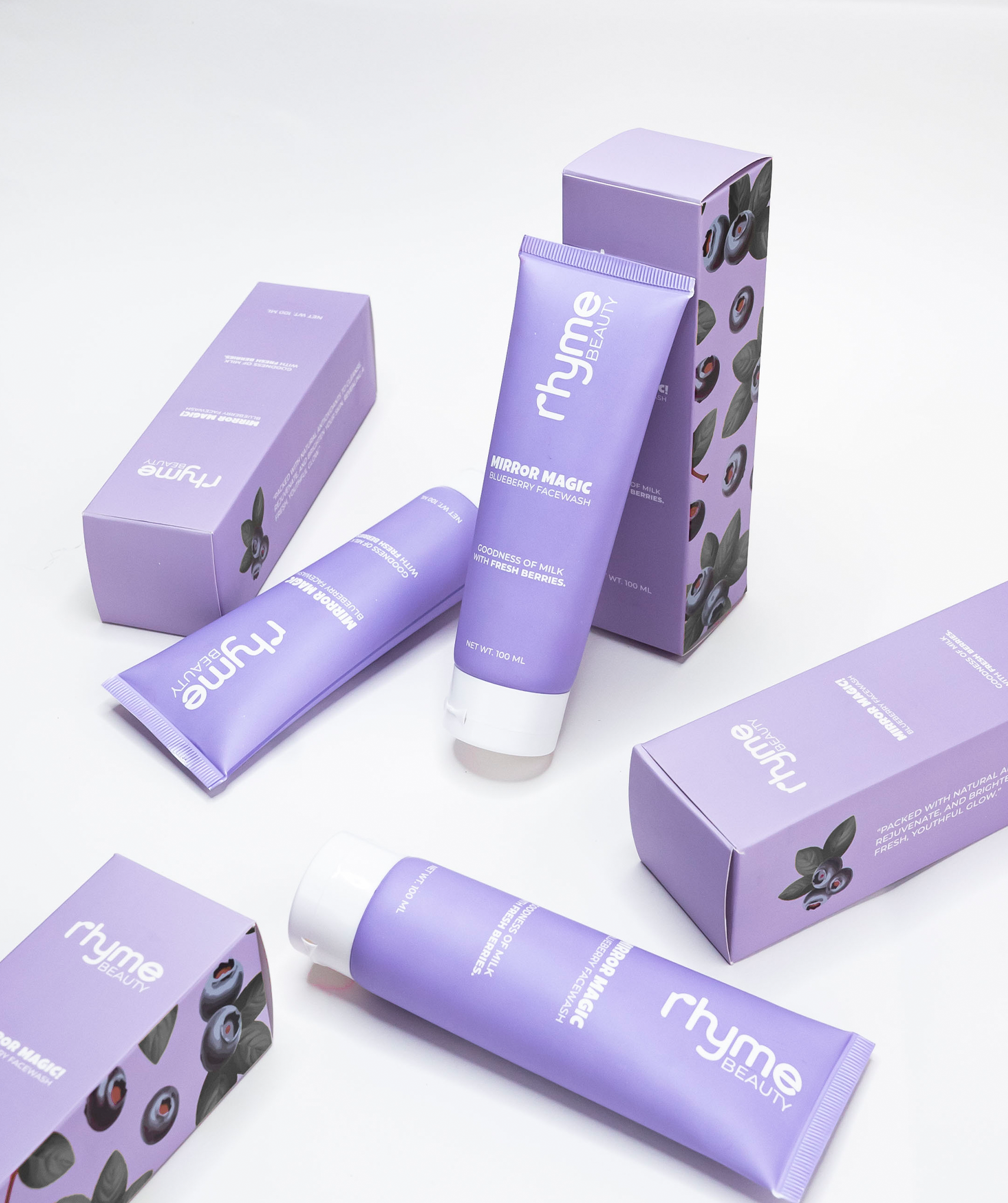 Mirror Magic Blueberry Facewash